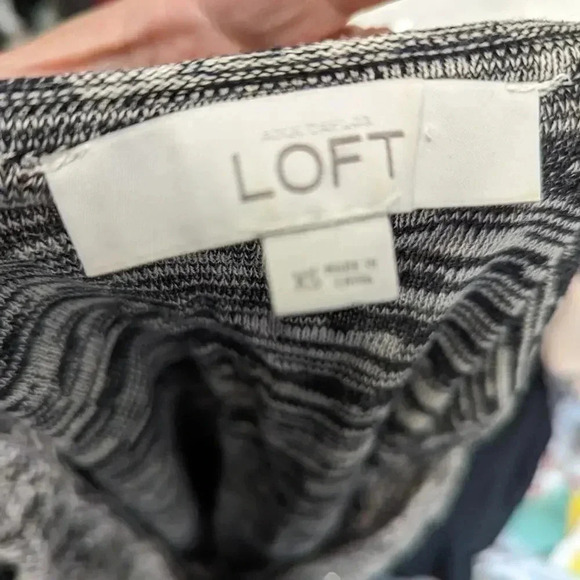 Loft Grey Shimmering Knit Tank / XS - Picture 4 of 5